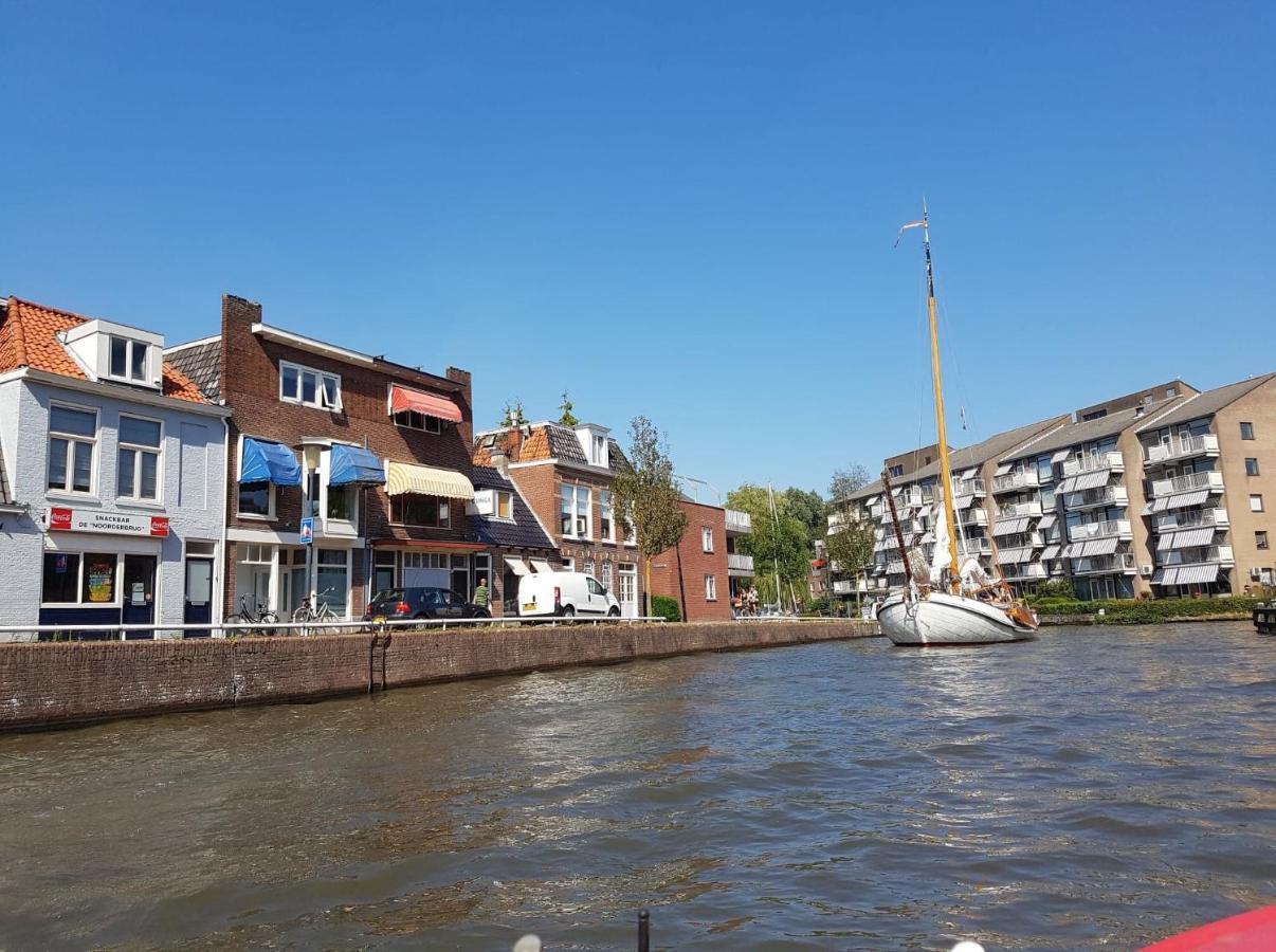 De Ferver Leeuwarden Bagian luar foto